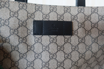 Gucci GG Supreme Tote – Grey